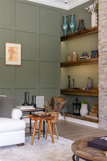 Image No.14-6 Bed Property for sale