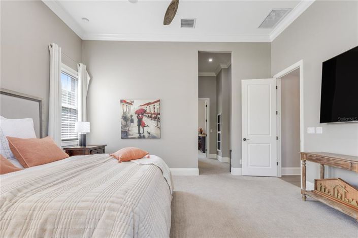 Image No.37-6 Bed Property for sale