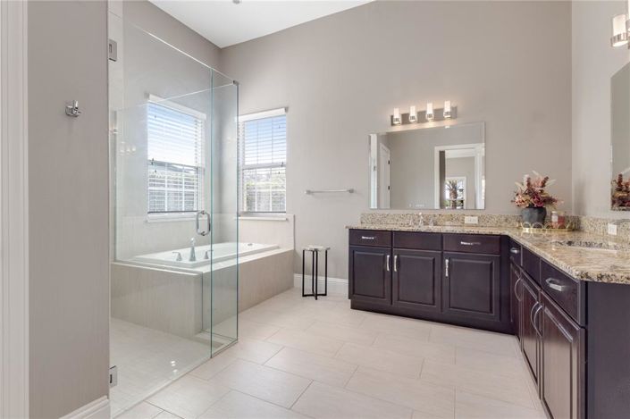 Image No.39-6 Bed Property for sale