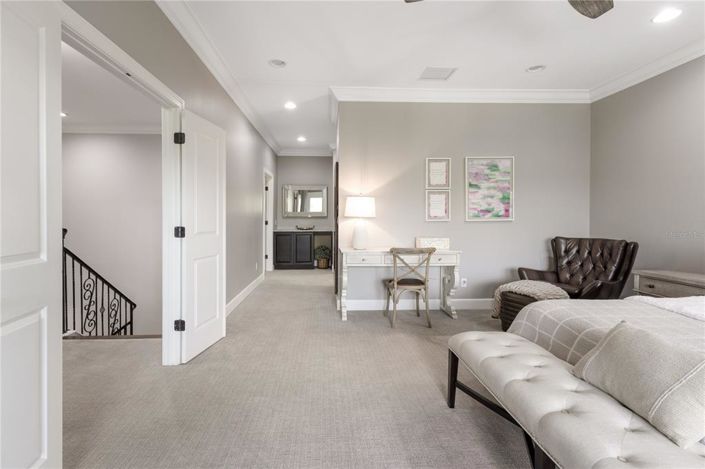 Image No.44-6 Bed Property for sale