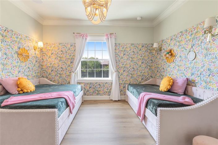 Image No.49-6 Bed Property for sale