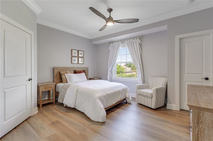 Image No.52-6 Bed Property for sale