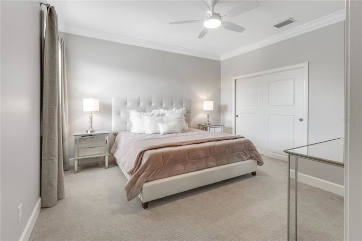 Image No.55-6 Bed Property for sale