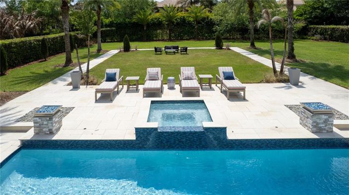 Image No.59-6 Bed Property for sale