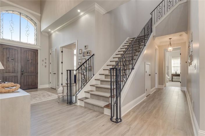 Image No.9-6 Bed Property for sale