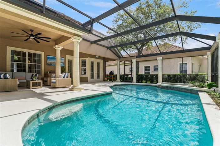 Image No.12-4 Bed Property for sale