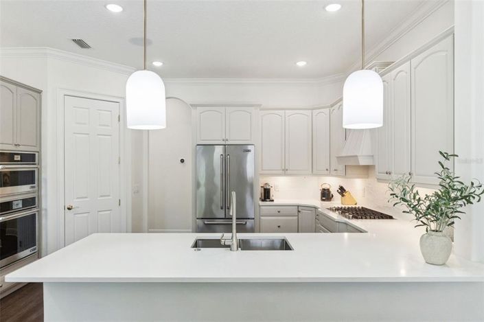 Image No.30-4 Bed Property for sale