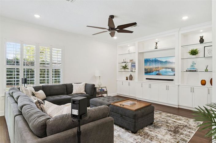 Image No.32-4 Bed Property for sale