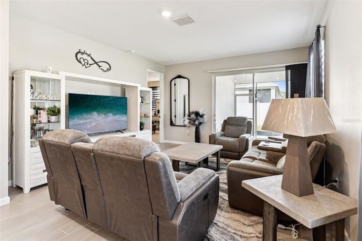 Image No.9-3 Bed Property for sale