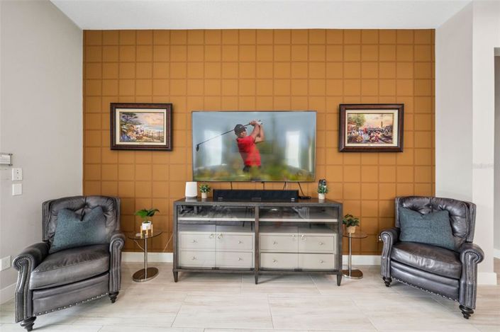 Image No.17-6 Bed Property for sale