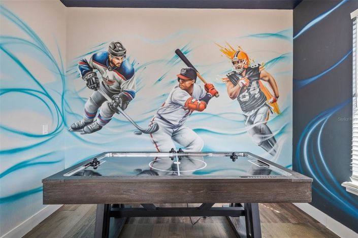 Image No.34-6 Bed Property for sale