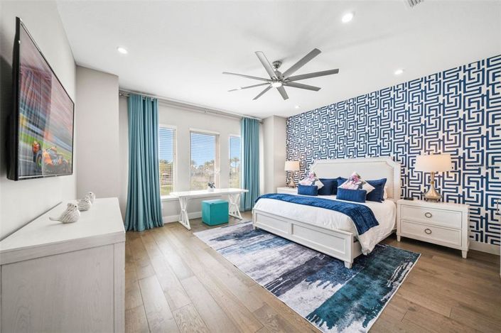 Image No.41-6 Bed Property for sale