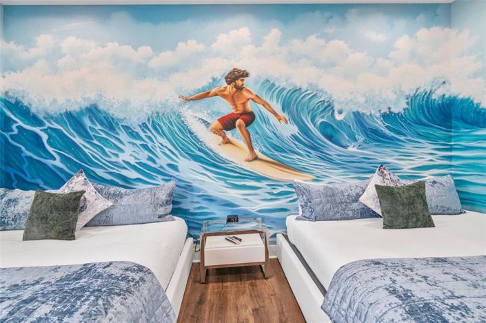 Image No.48-6 Bed Property for sale