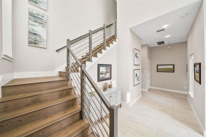 Image No.8-6 Bed Property for sale