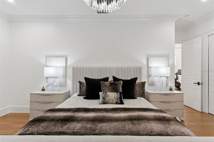 Image No.20-3 Bed Property for sale