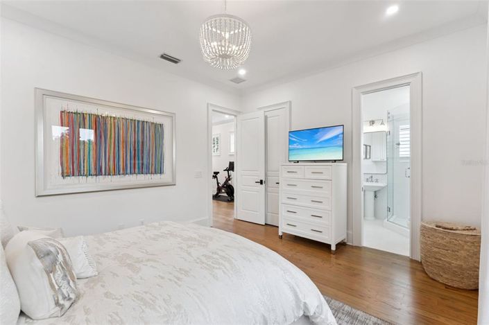 Image No.25-3 Bed Property for sale