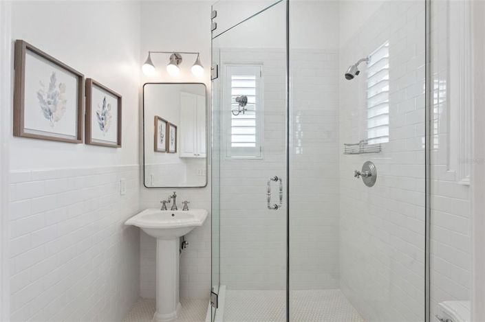 Image No.27-3 Bed Property for sale