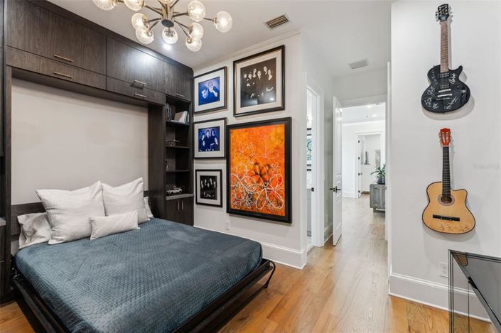 Image No.29-3 Bed Property for sale