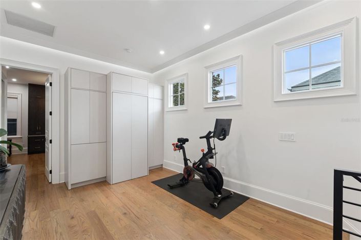 Image No.31-3 Bed Property for sale