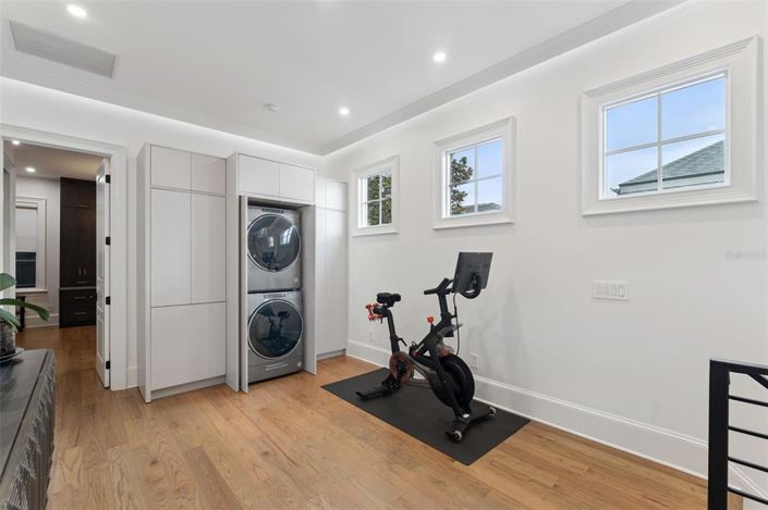 Image No.32-3 Bed Property for sale