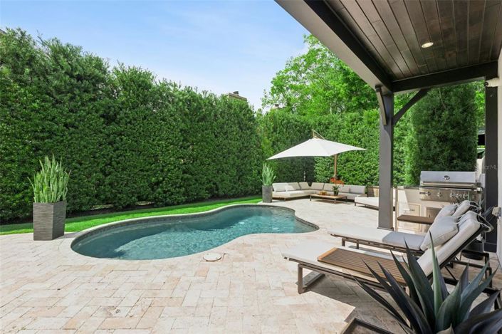 Image No.33-3 Bed Property for sale