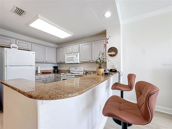 Image No.12-1 Bed Property for sale