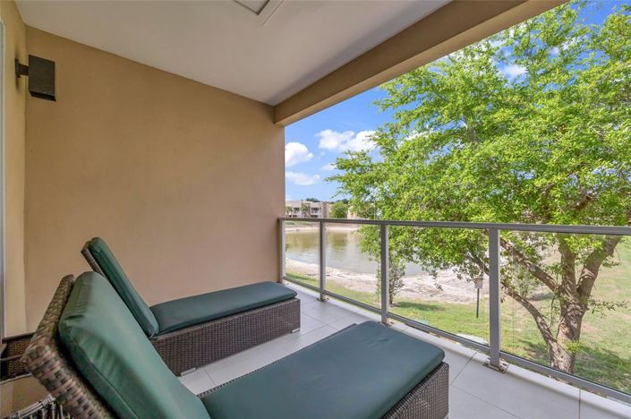 Image No.25-4 Bed Townhouse for sale