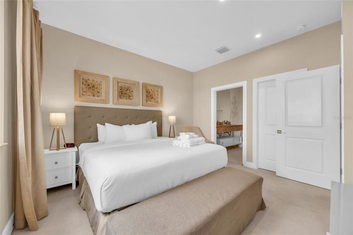 Image No.28-4 Bed Townhouse for sale