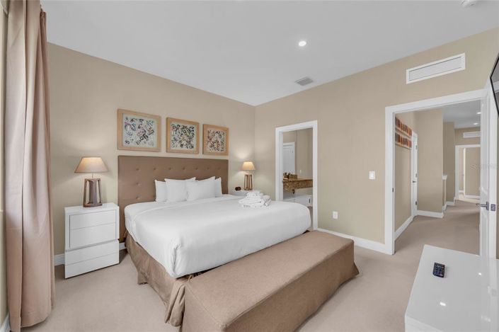 Image No.35-4 Bed Townhouse for sale