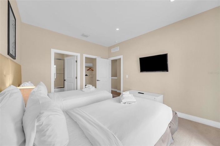 Image No.42-4 Bed Townhouse for sale