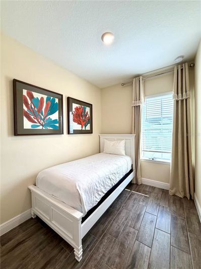 Image No.18-2 Bed Townhouse for sale