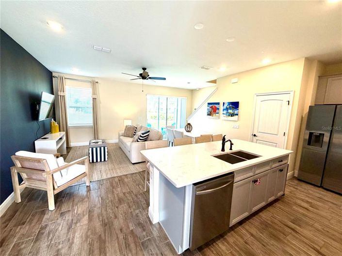 Image No.7-2 Bed Townhouse for sale