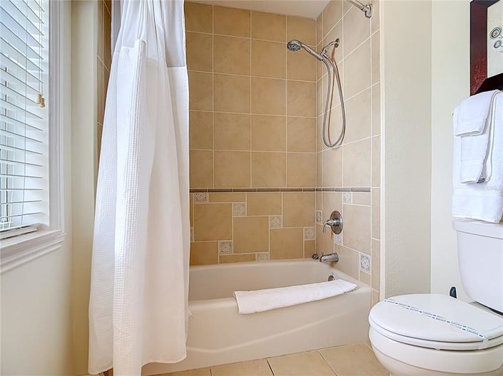 Image No.24-3 Bed Property for sale