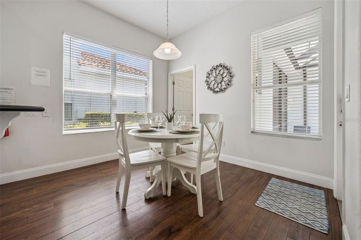 Image No.17-5 Bed Property for sale