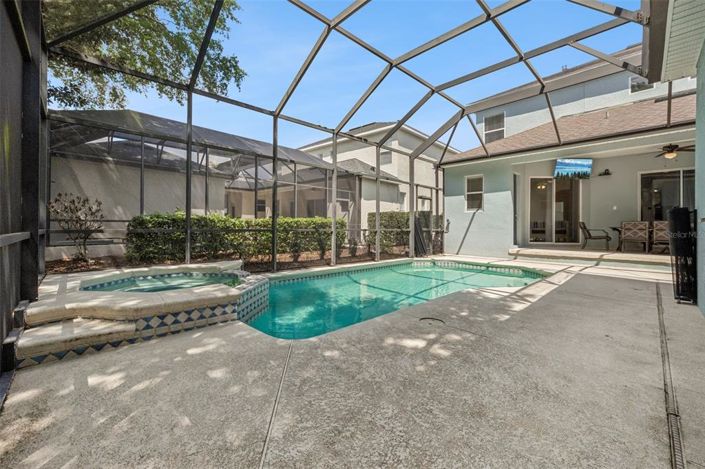 Image No.24-5 Bed Property for sale