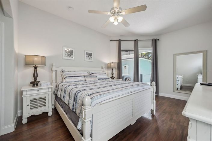 Image No.26-5 Bed Property for sale