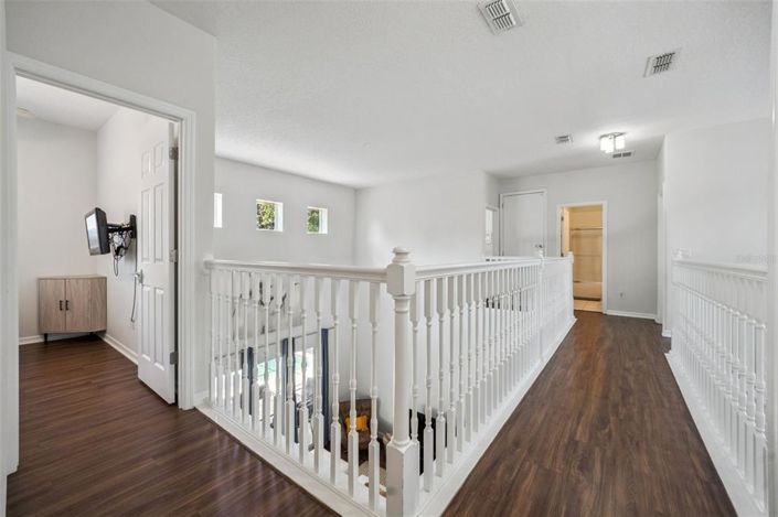 Image No.35-5 Bed Property for sale