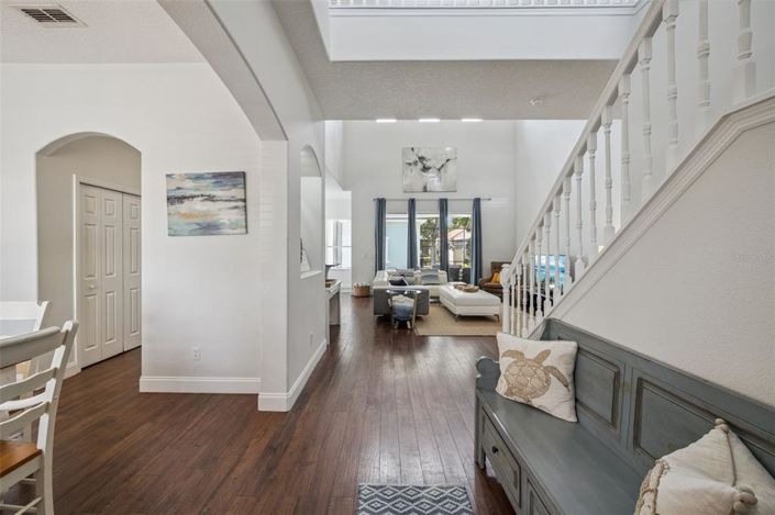 Image No.4-5 Bed Property for sale