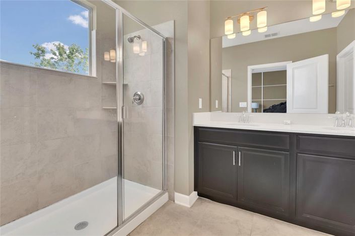 Image No.17-3 Bed Townhouse for sale