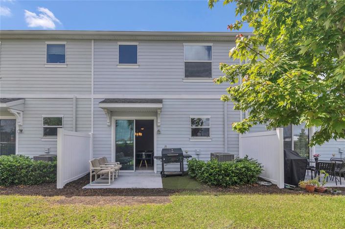 Image No.25-3 Bed Townhouse for sale