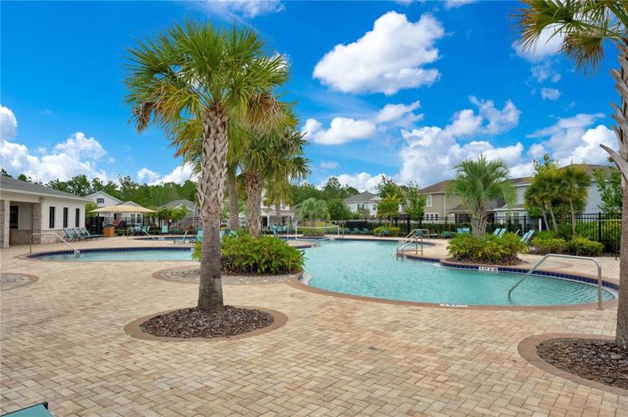 Image No.27-3 Bed Townhouse for sale