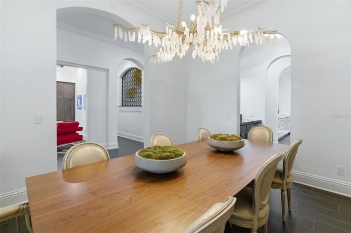 Image No.20-4 Bed Property for sale