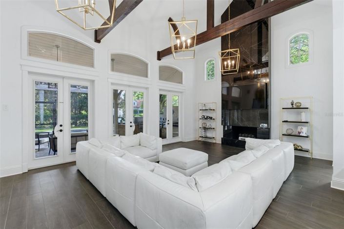 Image No.27-4 Bed Property for sale