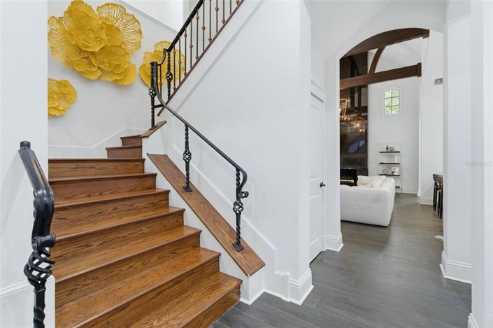 Image No.45-4 Bed Property for sale