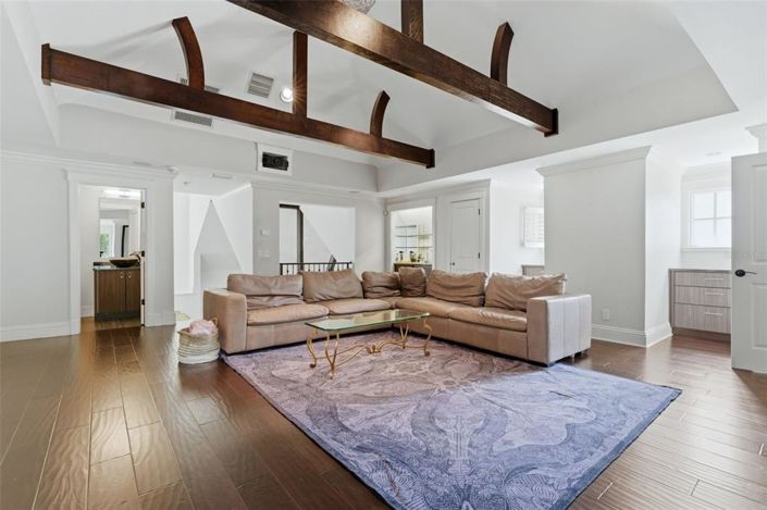 Image No.47-4 Bed Property for sale