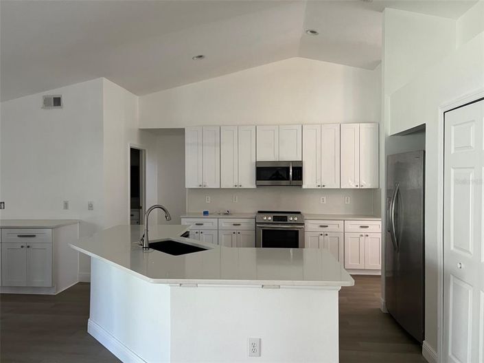 Image No.3-Propriété de 4 chambres à vendre à Kissimmee