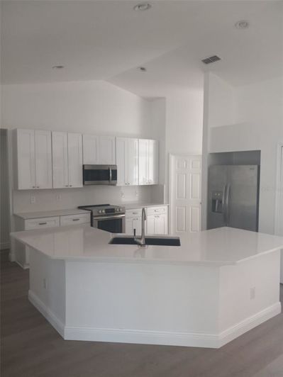 Image No.4-Propriété de 4 chambres à vendre à Kissimmee