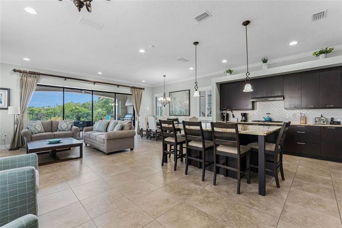 Image No.13-5 Bed Property for sale