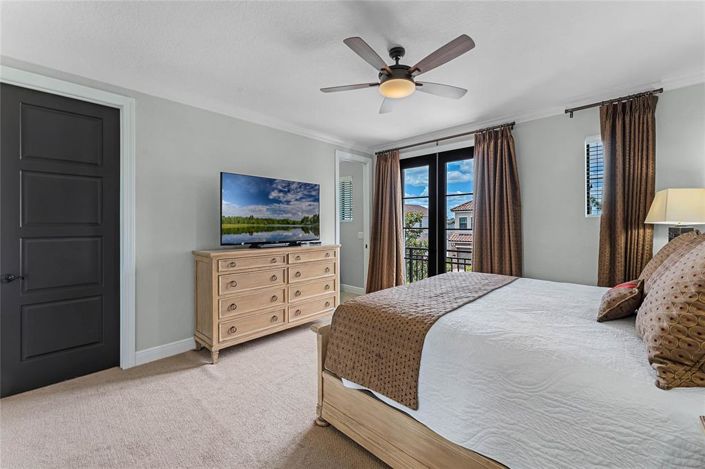 Image No.35-5 Bed Property for sale