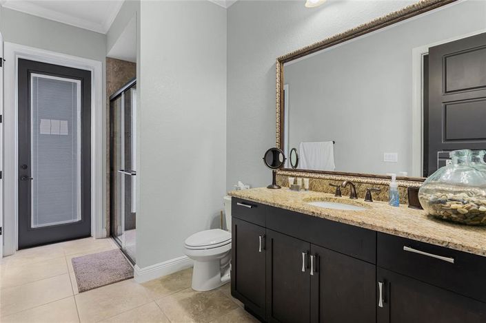 Image No.38-5 Bed Property for sale